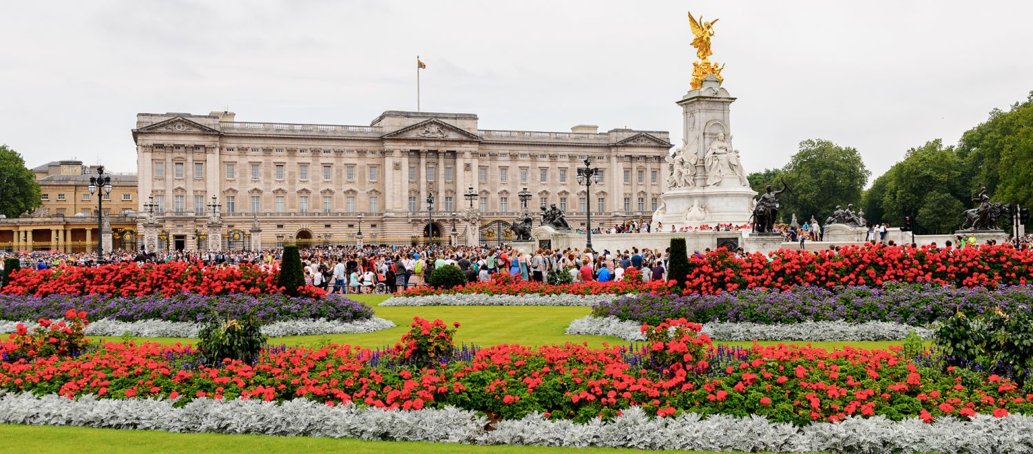 09095628-bigstock-buckingham-palace-in-london-e-210204844_cover_1500x660.jpeg